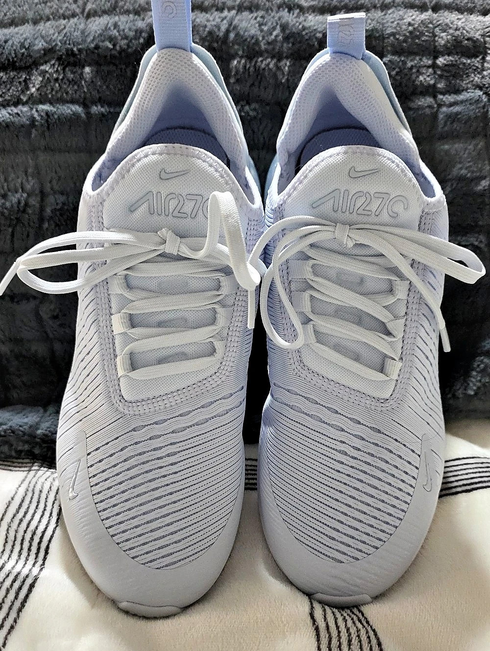 Nike Air Max 270 Grey/Blue Sneakers Brand New No Box